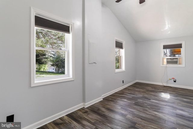 600 MOUNTAIN VIEW DR, Front Royal, VA 22630