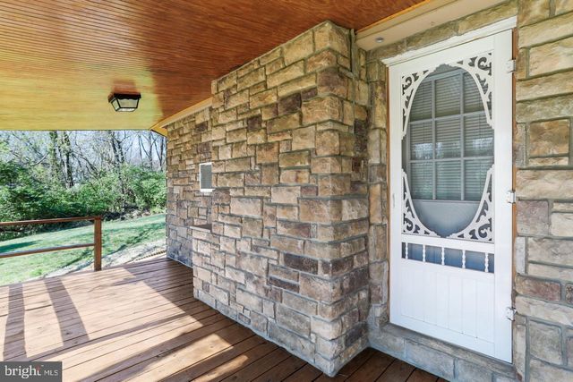 600 MOUNTAIN VIEW DR, Front Royal, VA 22630