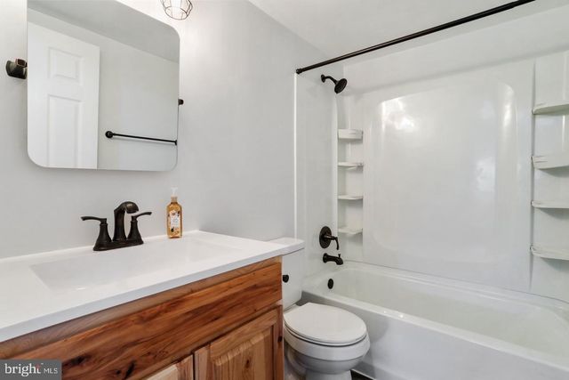 600 MOUNTAIN VIEW DR, Front Royal, VA 22630