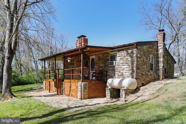 600 MOUNTAIN VIEW DR, Front Royal, VA 22630