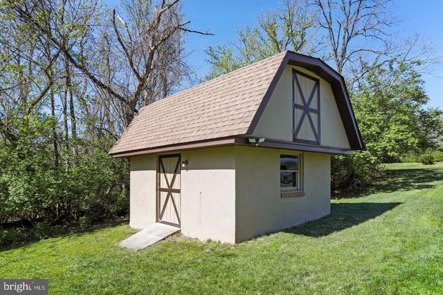 600 MOUNTAIN VIEW DR, Front Royal, VA 22630