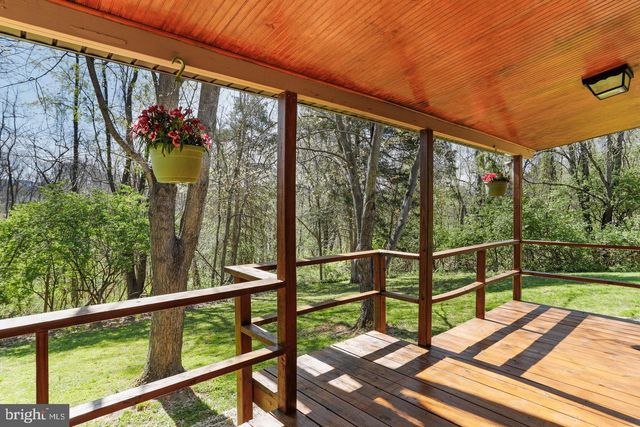 600 MOUNTAIN VIEW DR, Front Royal, VA 22630