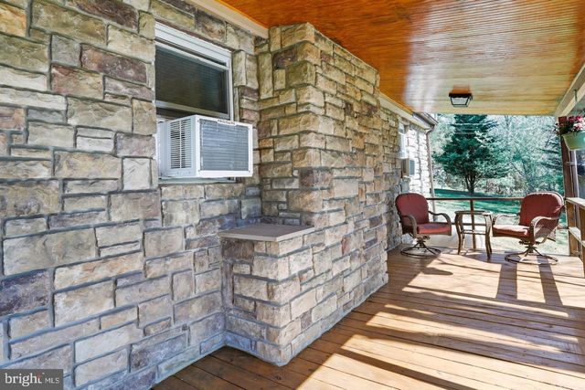 600 MOUNTAIN VIEW DR, Front Royal, VA 22630