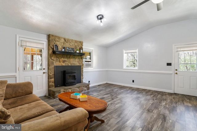 600 MOUNTAIN VIEW DR, Front Royal, VA 22630