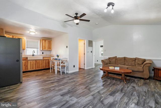 600 MOUNTAIN VIEW DR, Front Royal, VA 22630