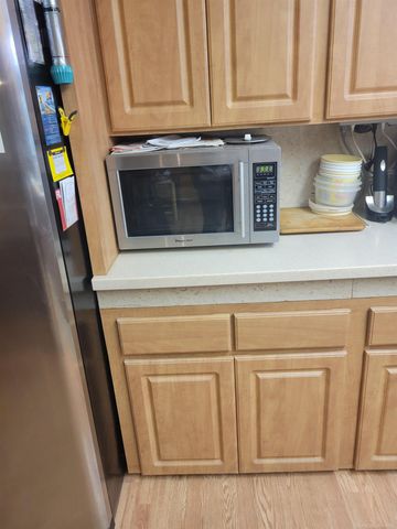 23155 Raven Avenue, Eastpointe, MI 48021