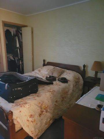 23155 Raven Avenue, Eastpointe, MI 48021