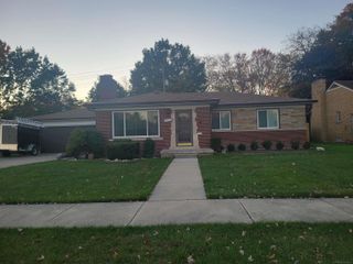 23155 Raven Avenue, Eastpointe, MI 48021