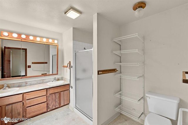 19605 Pribilof Loop, Eagle River, AK 99577