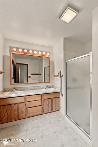 19605 Pribilof Loop, Eagle River, AK 99577