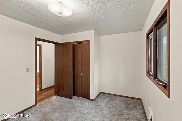 19605 Pribilof Loop, Eagle River, AK 99577