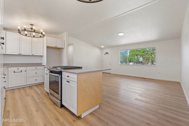 808 Brandy Court, Dayton, NV 89403