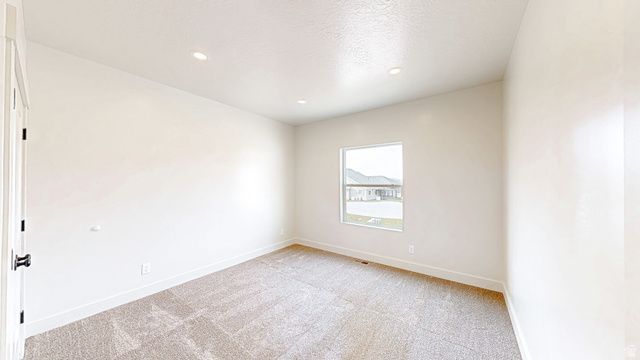 1062 N 580 E, Nephi, UT 84648