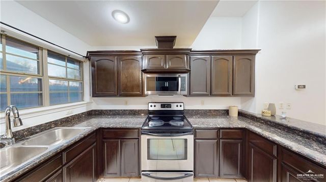 2716 Duke Avenue, Mcallen, TX 78504