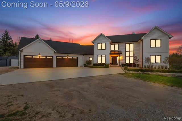 65565 Dequindre Road, Oakland, MI 48363