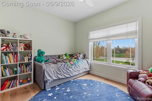 65565 Dequindre Road, Oakland, MI 48363