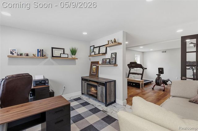 65565 Dequindre Road, Oakland, MI 48363