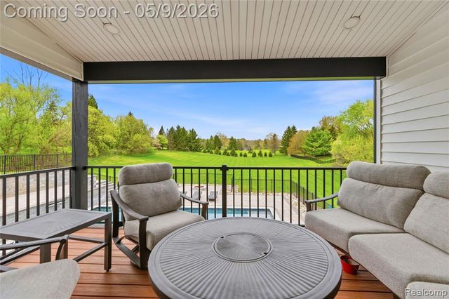 65565 Dequindre Road, Oakland, MI 48363
