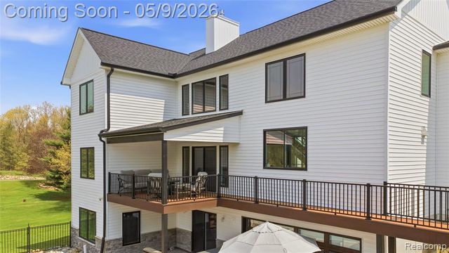 65565 Dequindre Road, Oakland, MI 48363