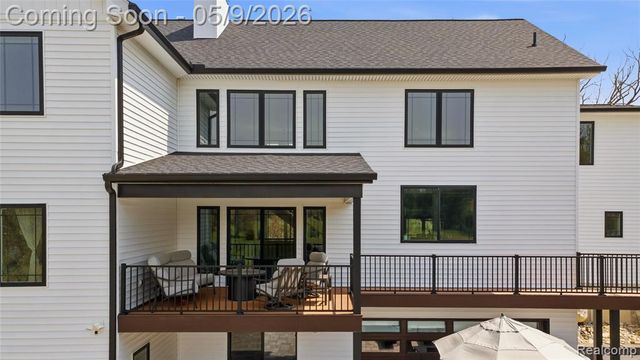 65565 Dequindre Road, Oakland, MI 48363