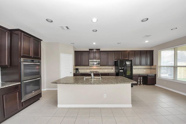 11611 Beckton Cypress Drive, Tomball, TX 77377