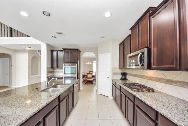 11611 Beckton Cypress Drive, Tomball, TX 77377