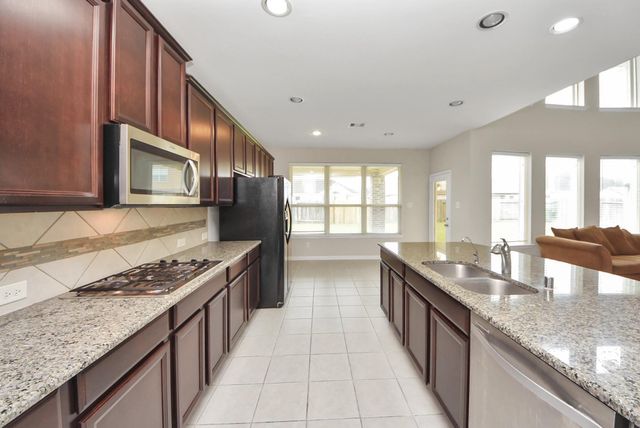 11611 Beckton Cypress Drive, Tomball, TX 77377