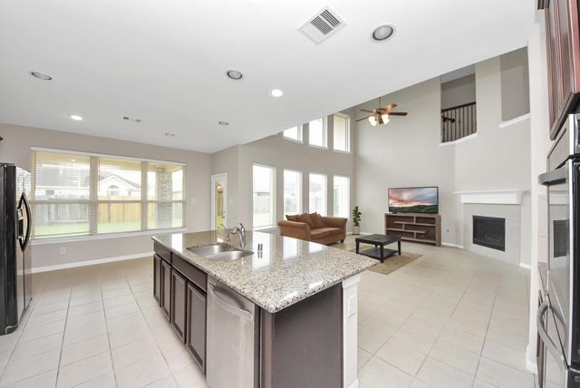 11611 Beckton Cypress Drive, Tomball, TX 77377
