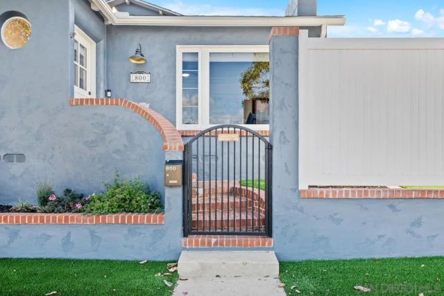 800 3rd St, Coronado, CA 92118