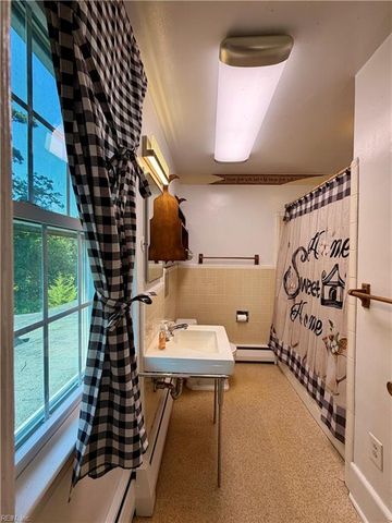 2224 Kings HWY, Suffolk, VA 23435