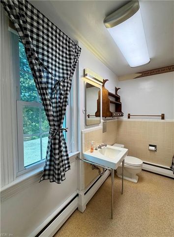 2224 Kings HWY, Suffolk, VA 23435