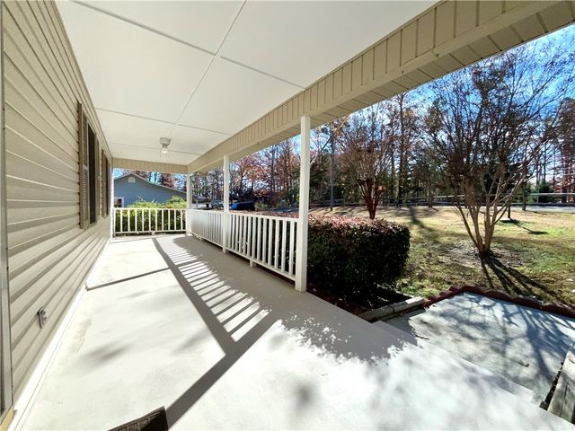 331 Gaston Circle, Westminster, SC 29693