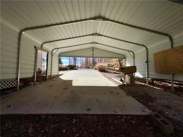 331 Gaston Circle, Westminster, SC 29693