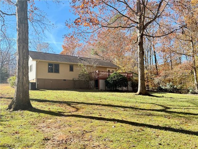 331 Gaston Circle, Westminster, SC 29693