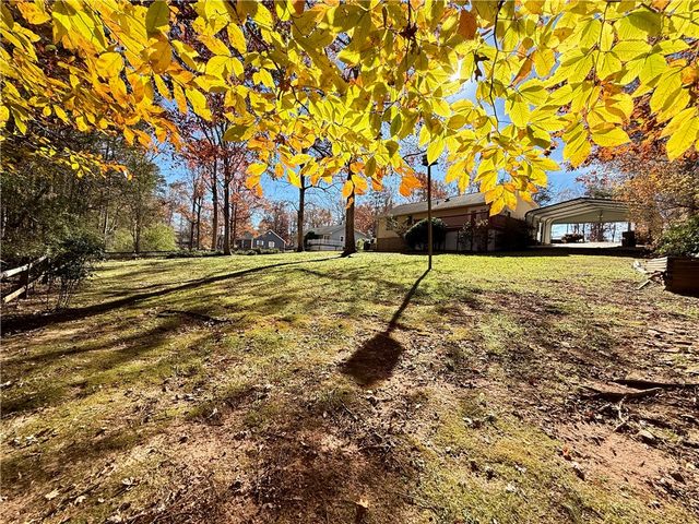 331 Gaston Circle, Westminster, SC 29693