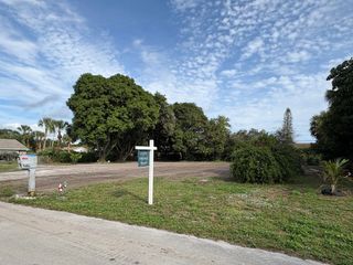 9426 Sunrise Drive, West Palm Beach, FL 33403