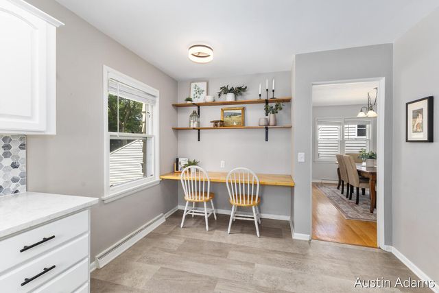1925 Emerald Avenue, Grand Rapids, MI 49505