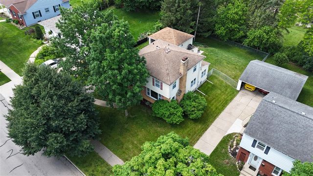 1925 Emerald Avenue, Grand Rapids, MI 49505