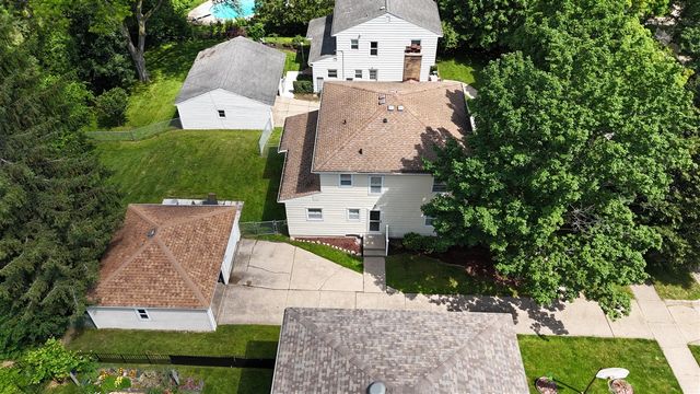 1925 Emerald Avenue, Grand Rapids, MI 49505