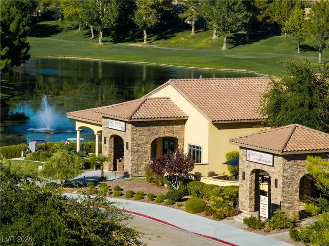 5715 East Victoria Falls Drive, Pahrump, NV 89048