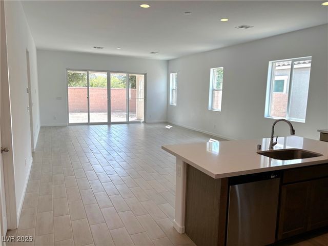 5715 East Victoria Falls Drive, Pahrump, NV 89048