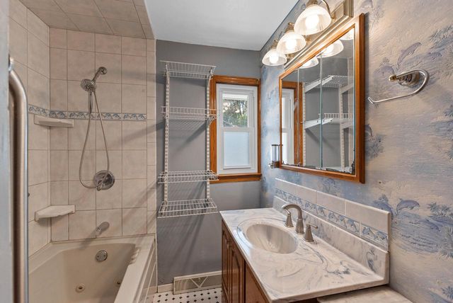 1341 W Decorah ROAD, West Bend, WI 53095