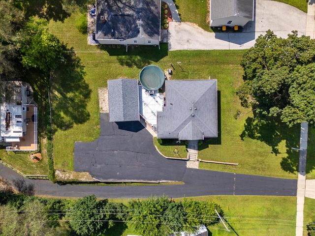 1341 W Decorah ROAD, West Bend, WI 53095
