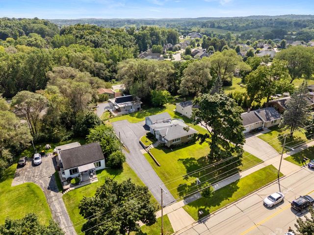 1341 W Decorah ROAD, West Bend, WI 53095