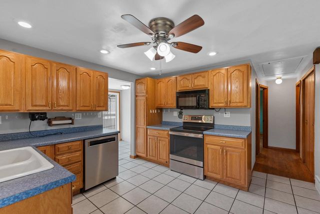 1341 W Decorah ROAD, West Bend, WI 53095