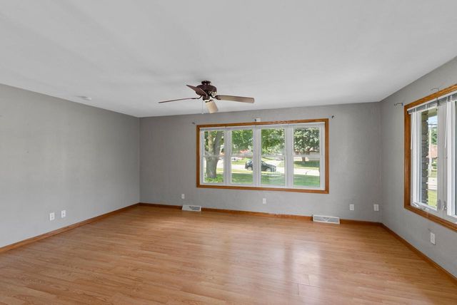 1341 W Decorah ROAD, West Bend, WI 53095