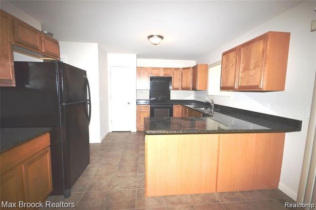 1115 BIRCHWOOD Drive, Troy, MI 48083
