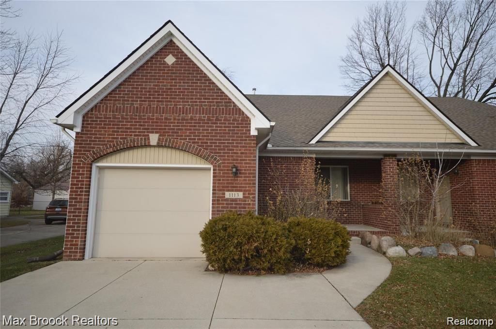 1115 BIRCHWOOD Drive, Troy, MI 48083