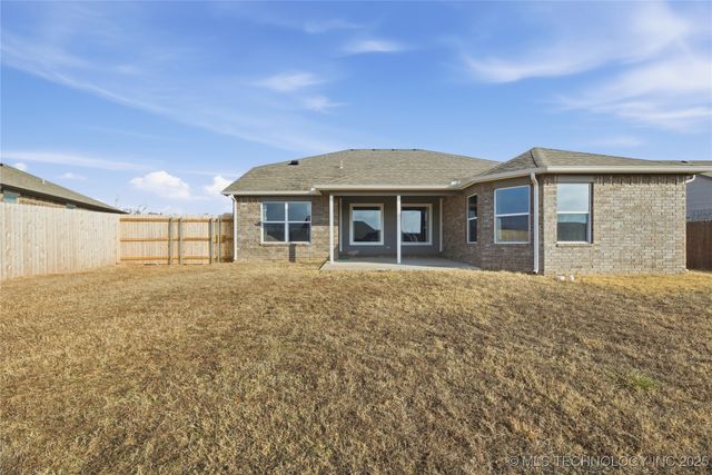 3636 E 143rd Court S, Bixby, OK 74008
