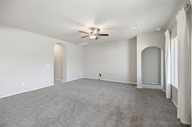 3636 E 143rd Court S, Bixby, OK 74008